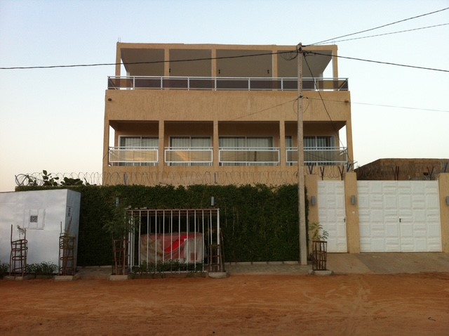 Villa moderne meublée + appartement indépendant – Koubia, Niamey