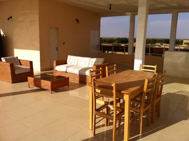 Villa moderne meublée + appartement indépendant – Koubia, Niamey